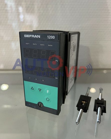 1200-RR00-00-0-1 F023210 GEFRAN Temperature Controller